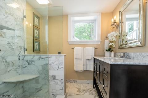 8 Edwin Rd, Morris Plains, NJ 07950 photo 10