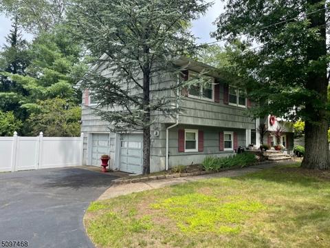 15 Raymar Ln, Wayne, NJ 07470 photo 2