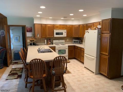 54 Moore Rd, Wantage, NJ 07461 photo 9