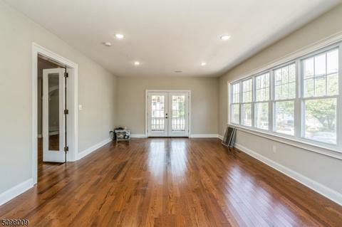 563 Berkeley Ave, Orange, NJ 07050 photo 7