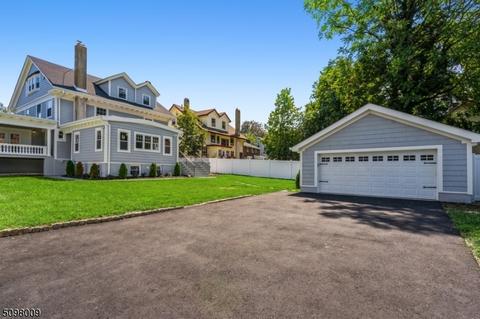 563 Berkeley Ave, Orange, NJ 07050 photo 29