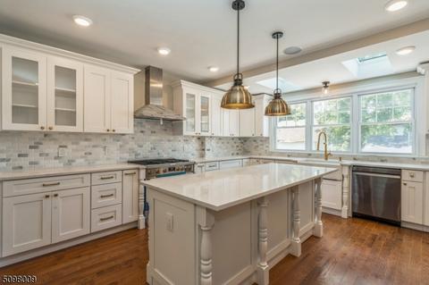 563 Berkeley Ave, Orange, NJ 07050 photo 14