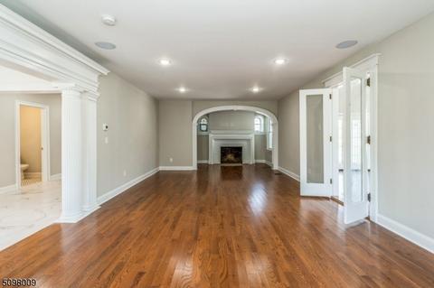 563 Berkeley Ave, Orange, NJ 07050 photo 6