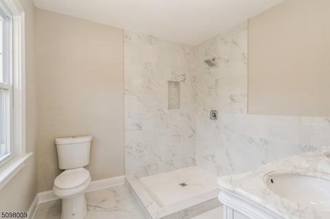 563 Berkeley Ave, Orange, NJ 07050 photo 20