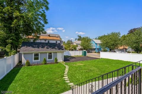 563 Berkeley Ave, Orange, NJ 07050 photo 3