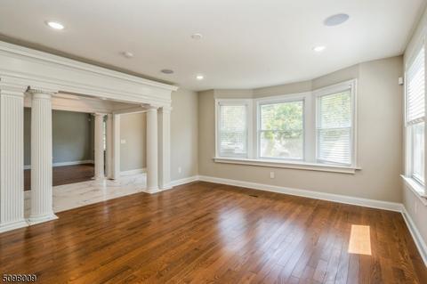 563 Berkeley Ave, Orange, NJ 07050 photo 9
