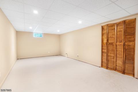 18 E Fox Chase Rd, Chester, NJ 07930 photo 23