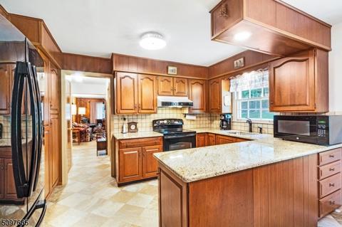 18 E Fox Chase Rd, Chester, NJ 07930 photo 12