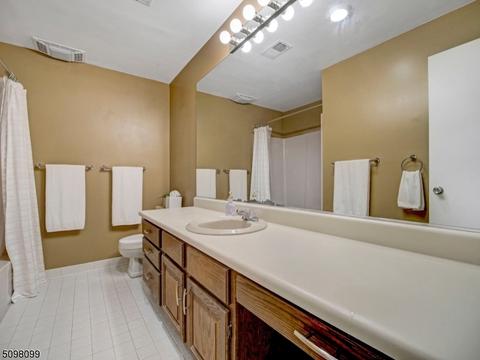 103 River Rd Apt E4 #E4, Nutley, NJ 07110 photo 13