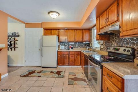 39 Upper Skillman St, Hampton, NJ 08827 photo 2