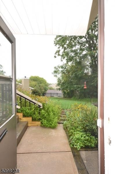39 Overlook Dr, Clinton, NJ 08809 photo 18
