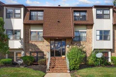 1944 Raspberry Ct, Edison, NJ 08817 photo 2
