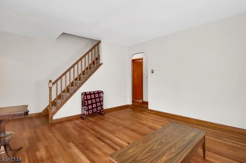 68 Moore Ave, Waldwick, NJ 07463 photo 9