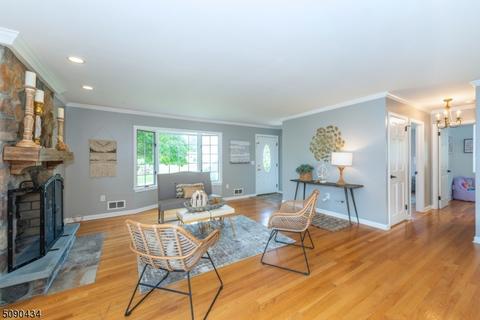 16 Grieves Ter, Wayne, NJ 07470 photo 13