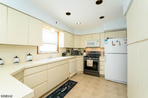 159 Conant St, Hillside, NJ 07205 photo 6