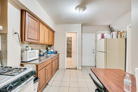 446-48 W 6th St, Plainfield, NJ 07060 photo 7
