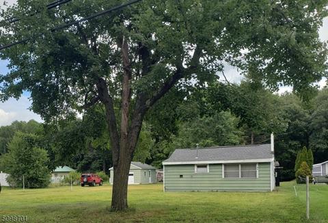 44 Brookside Ave, Old Bridge, NJ 08857 photo 2
