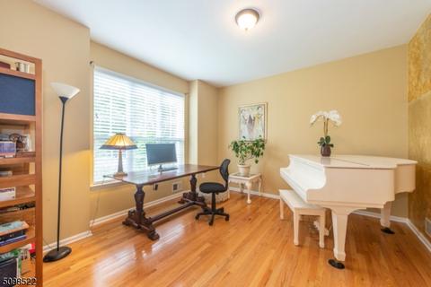 9 Saunders Ln, Hackettstown, NJ 07840 photo 3