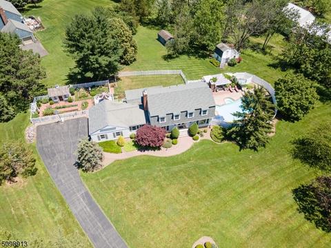 7 Old Farm Rd, Hampton, NJ 08827 photo 3