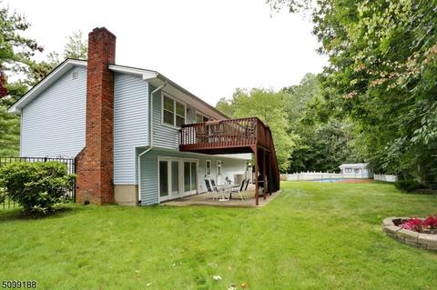 66 Brown Cir, Paramus, NJ 07652 photo 33