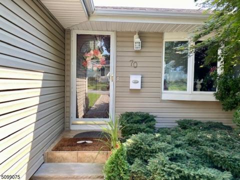 70 Pinecrest Ter, Wayne, NJ 07470 photo 3
