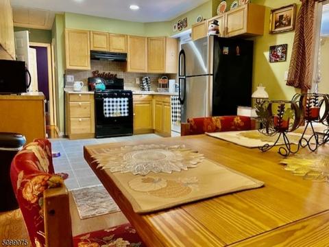 70 Pinecrest Ter, Wayne, NJ 07470 photo 5