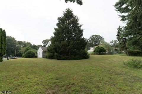 32 Mandon Dr, Wayne, NJ 07470 photo 3