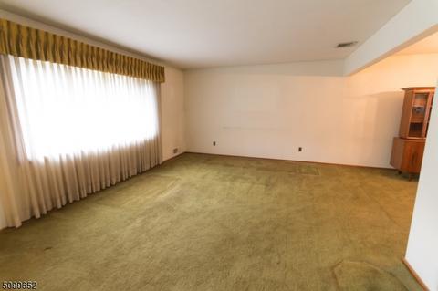 32 Mandon Dr, Wayne, NJ 07470 photo 12