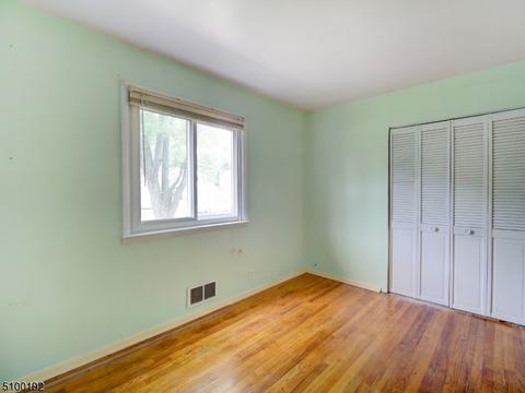 545 Warfield Rd, North Plainfield, NJ 07063 photo 13