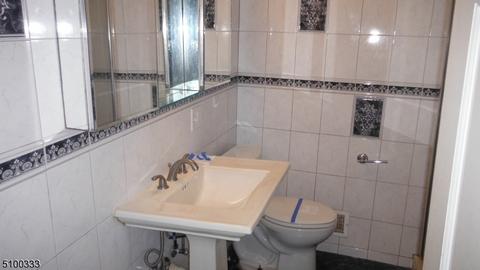 75 Kenzel Ave, Nutley, NJ 07110 photo 11