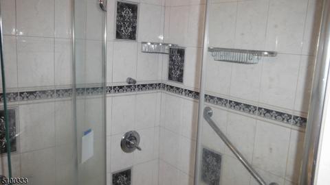 75 Kenzel Ave, Nutley, NJ 07110 photo 12