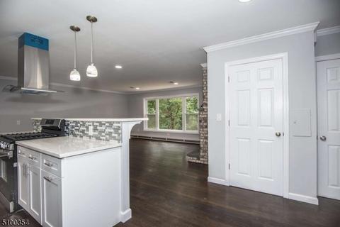 859 Alps Rd, Wayne, NJ 07470 photo 2