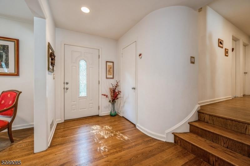  61 Old Glen Rd, Morristown, NJ 07960 photo 2