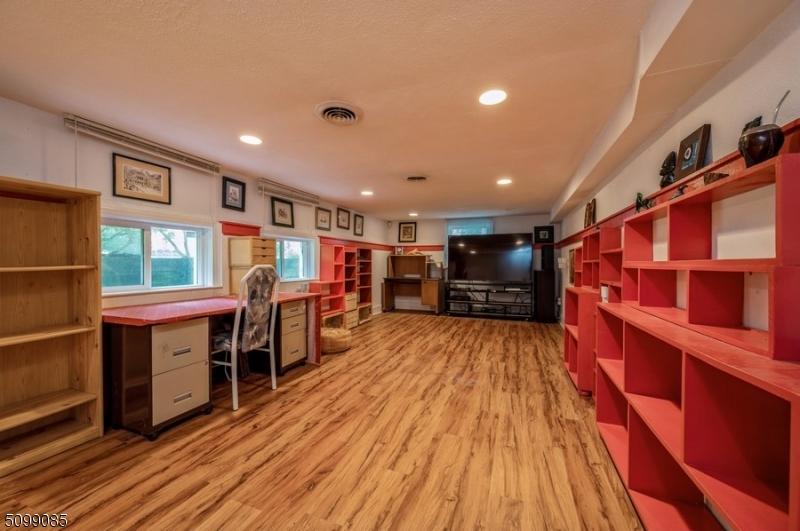  61 Old Glen Rd, Morristown, NJ 07960 photo 17