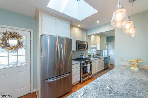 11 Sylvan Pl, Nutley, NJ 07110 photo 4