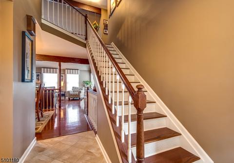5 Meadowlark, Hackettstown, NJ 07840 photo 3