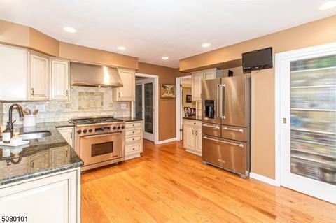 31 Berkeley Cir, Basking Ridge, NJ 07920 photo 4