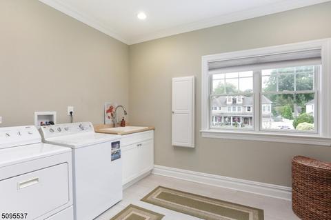 44 Hall Dr, Clark, NJ 07066 photo 21