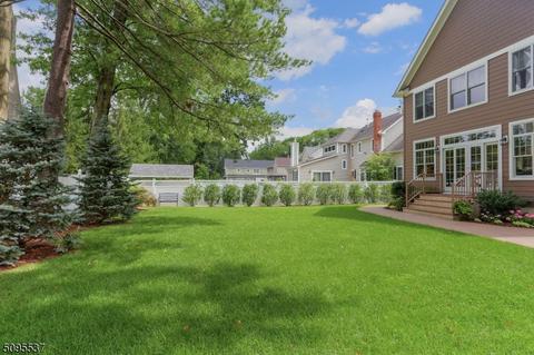 44 Hall Dr, Clark, NJ 07066 photo 24