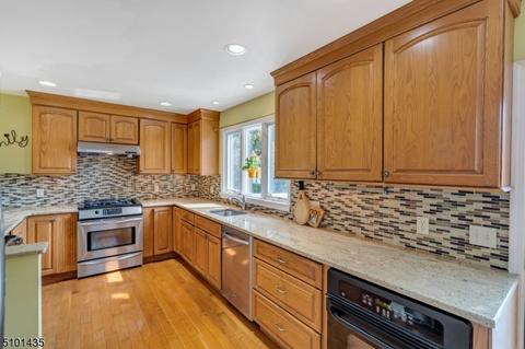 44 Maple St, Chatham, NJ 07928 photo 7