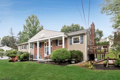 31 Sears Pl, Wayne, NJ 07470 photo 3