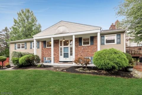 31 Sears Pl, Wayne, NJ 07470 photo 2