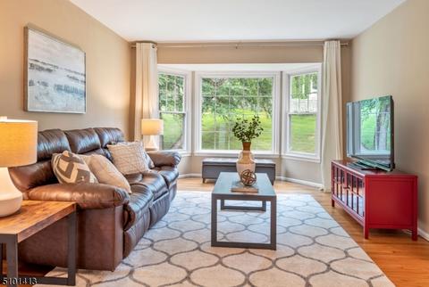 31 Sears Pl, Wayne, NJ 07470 photo 9