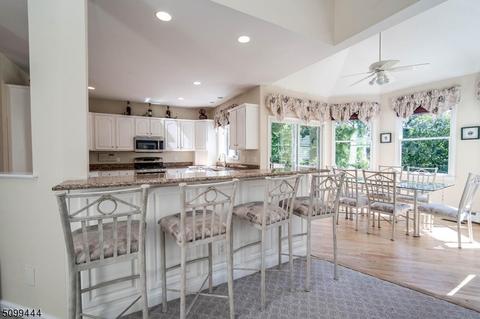 9 Ursula Ct, Mendham, NJ 07945 photo 5