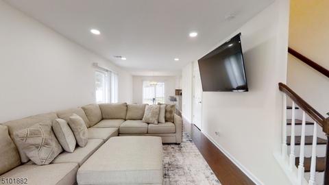 260 E 9th Ave, Roselle, NJ 07203 photo 6