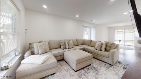 260 E 9th Ave, Roselle, NJ 07203 photo 5