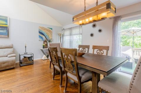 21 Dena Dr, Wanaque, NJ 07465 photo 8