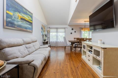 21 Dena Dr, Wanaque, NJ 07465 photo 11