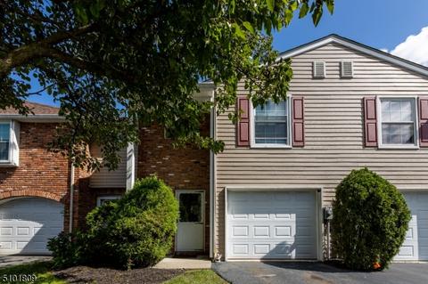 21 Dena Dr, Wanaque, NJ 07465 photo 1
