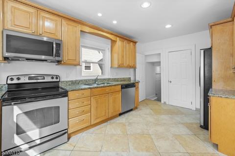 1209 Radcliffe Pl, Plainfield, NJ 07062 photo 6